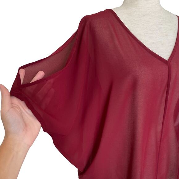 TOBI Blouse Maroon Sheer Cold Shoulder Relaxed Fit Size Small - Picture 3 of 7